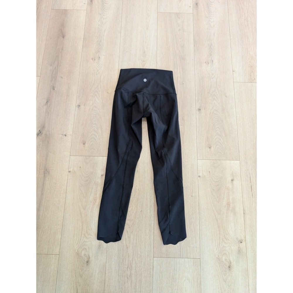 Lululemon Wunder Under Crop II Special Edition Scallop 23" Black Size 2 W6G11S